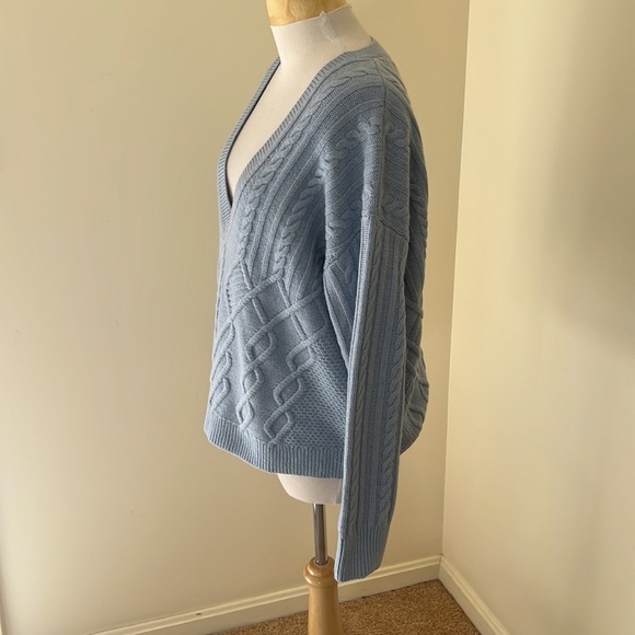 New! Intermix medium Adley cashmere/wool cable knit sweater. - Picture 5 of 12